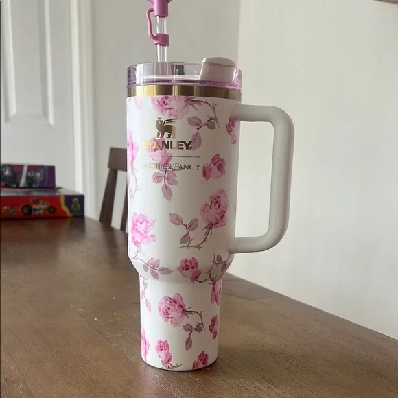 Stanley Love Shack fancy tumbler - Picture 4 of 8